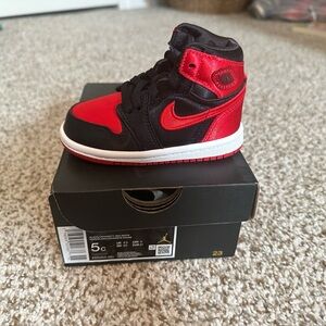 Nike Air Jordan 1 Retro High Black Red Sneakers